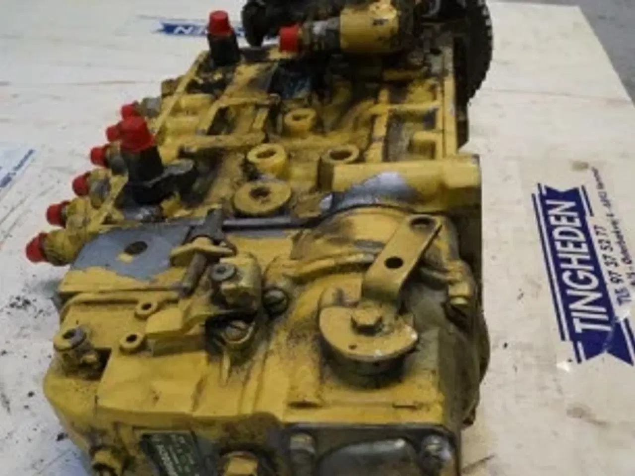 Billede 4 - Ford 678 HT Brændstofpumpe 84214403