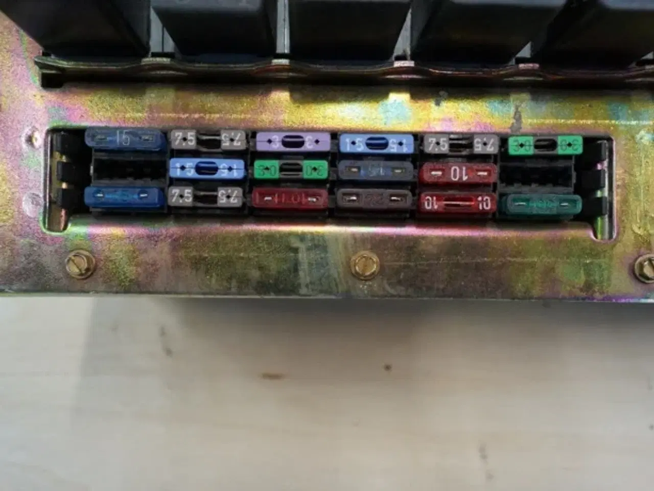 Billede 16 - Claas Commandor 116 Sikringboks 000107505