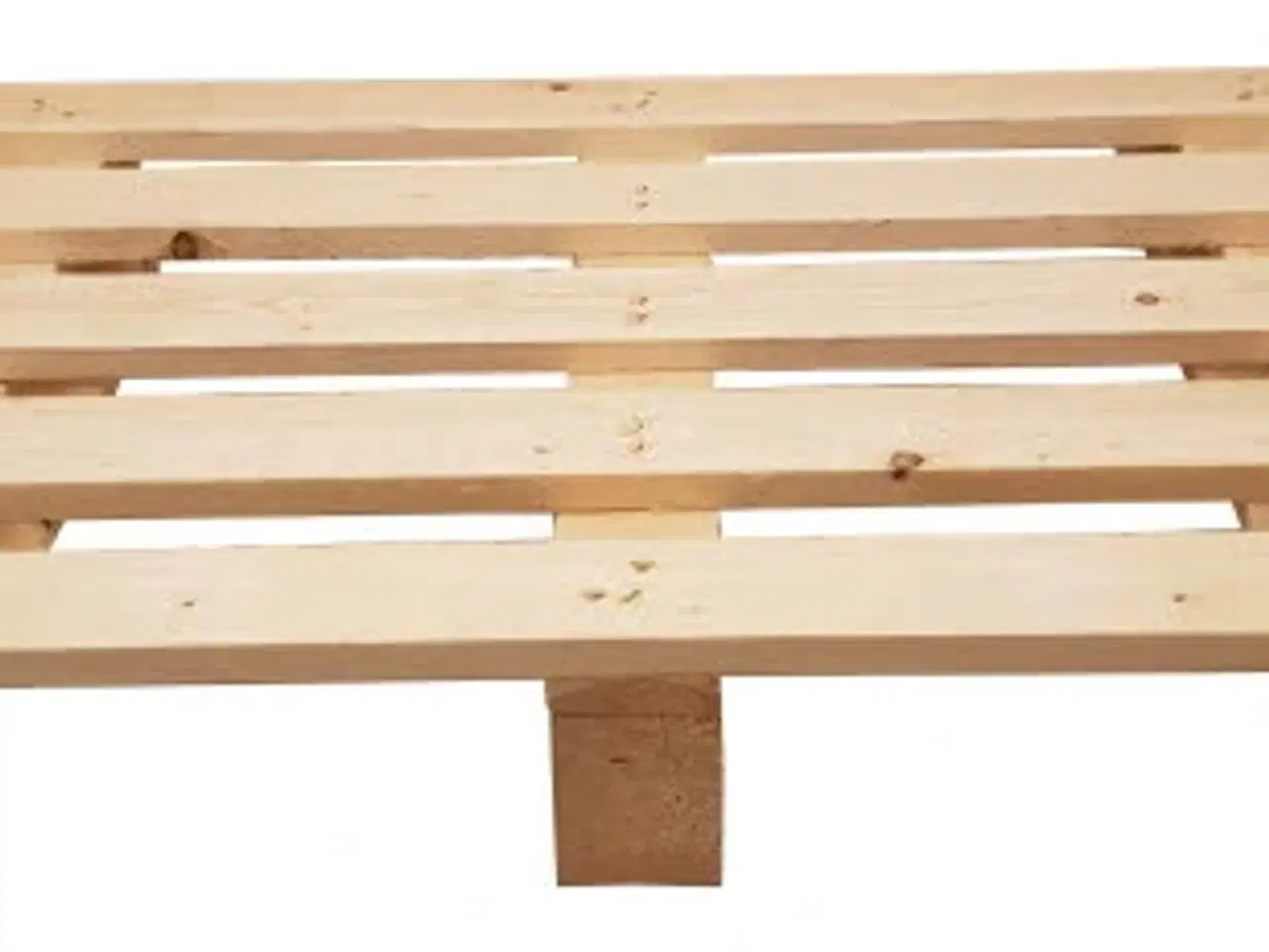 Billede 1 - Træpalle gives væk, ikke en europalle. Odens