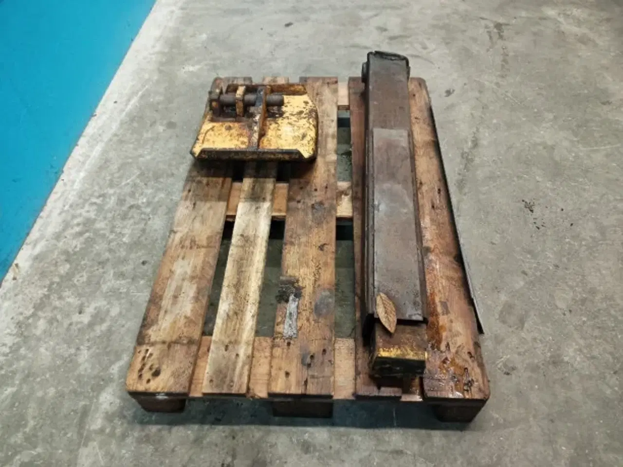 Billede 2 - Ford 550 Støtteben