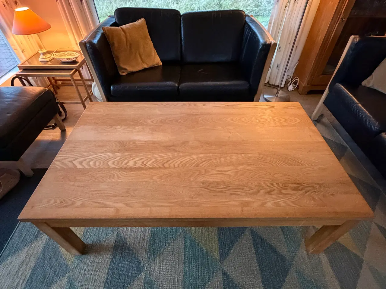 Billede 4 - Sofabord i massiv eg