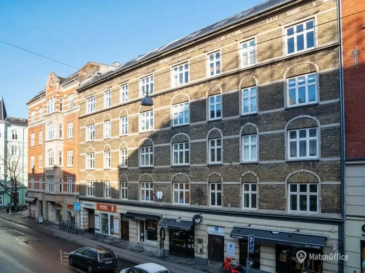 Billede 19 - P-plads 9 i rolig gård på Godthåbsvej