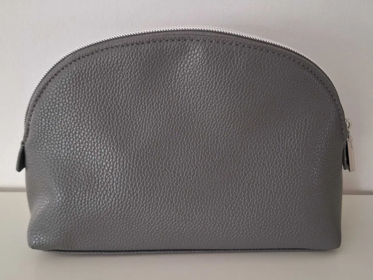 Billede 2 - Ny Dermalogica toilettaske / kosmetiktaske 