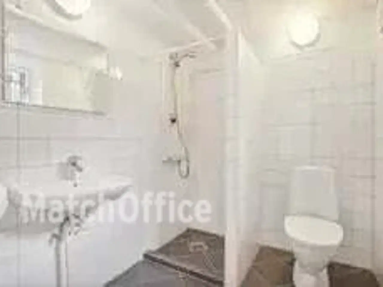 Billede 7 - Rummeligt lagerlejemål i Vanløse