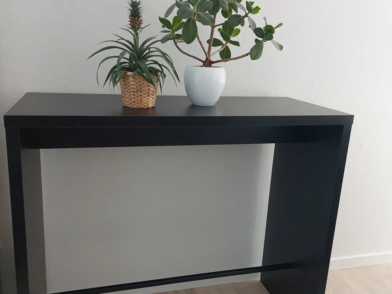 Billede 2 - Barbord I sort solidt træ