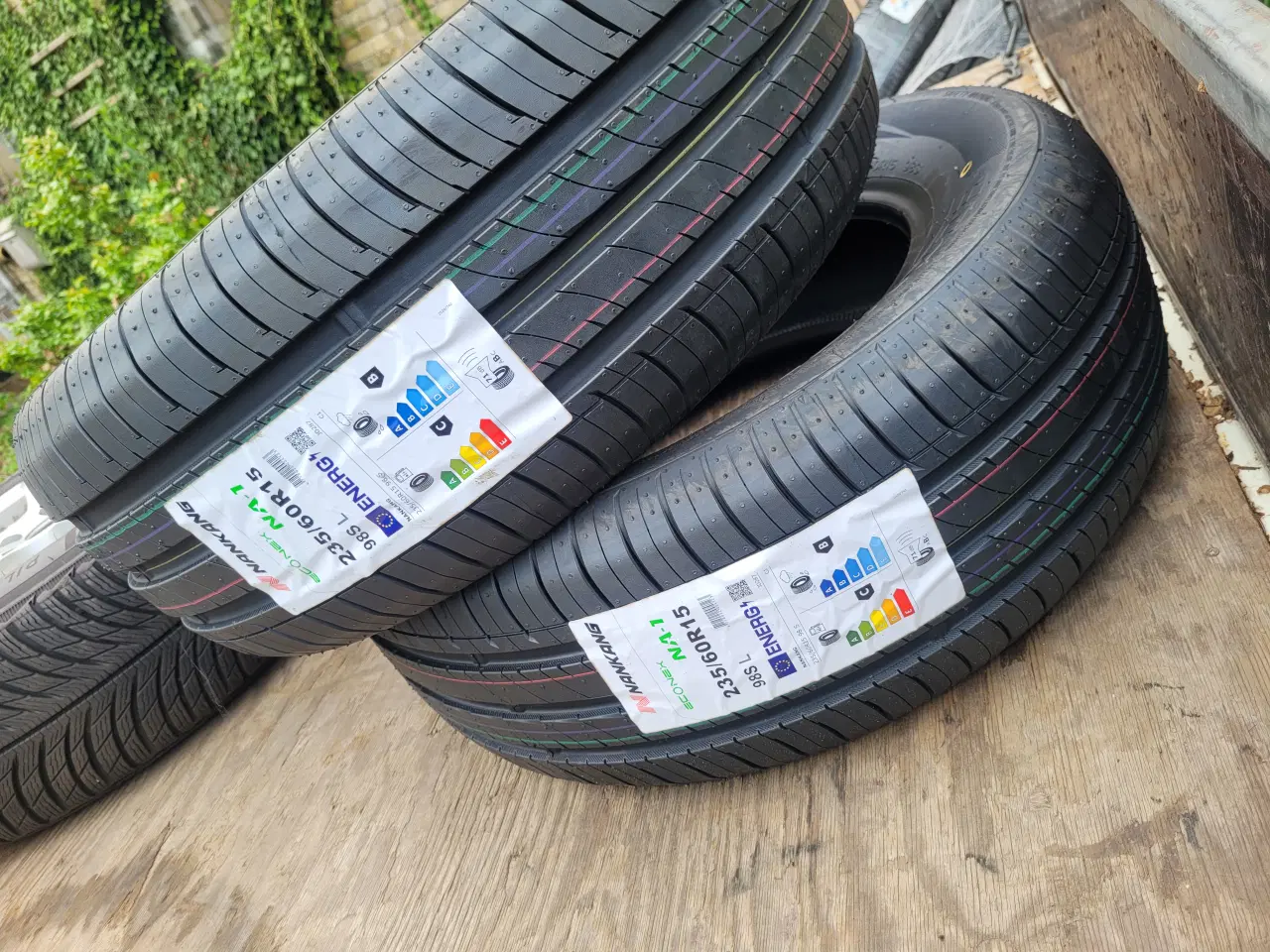 Billede 2 - 235 / 60 R 25