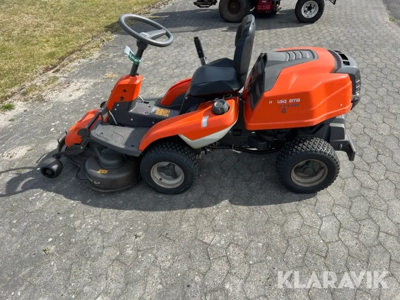 Billede 8 - Græsslåmaskine Husqvarna R216AWD