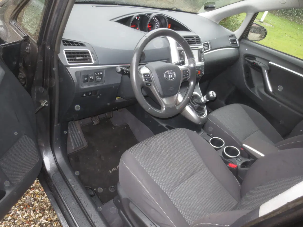 Billede 18 - Pæn Toyota Verso 1.6 D 7 Pers År 2014. 