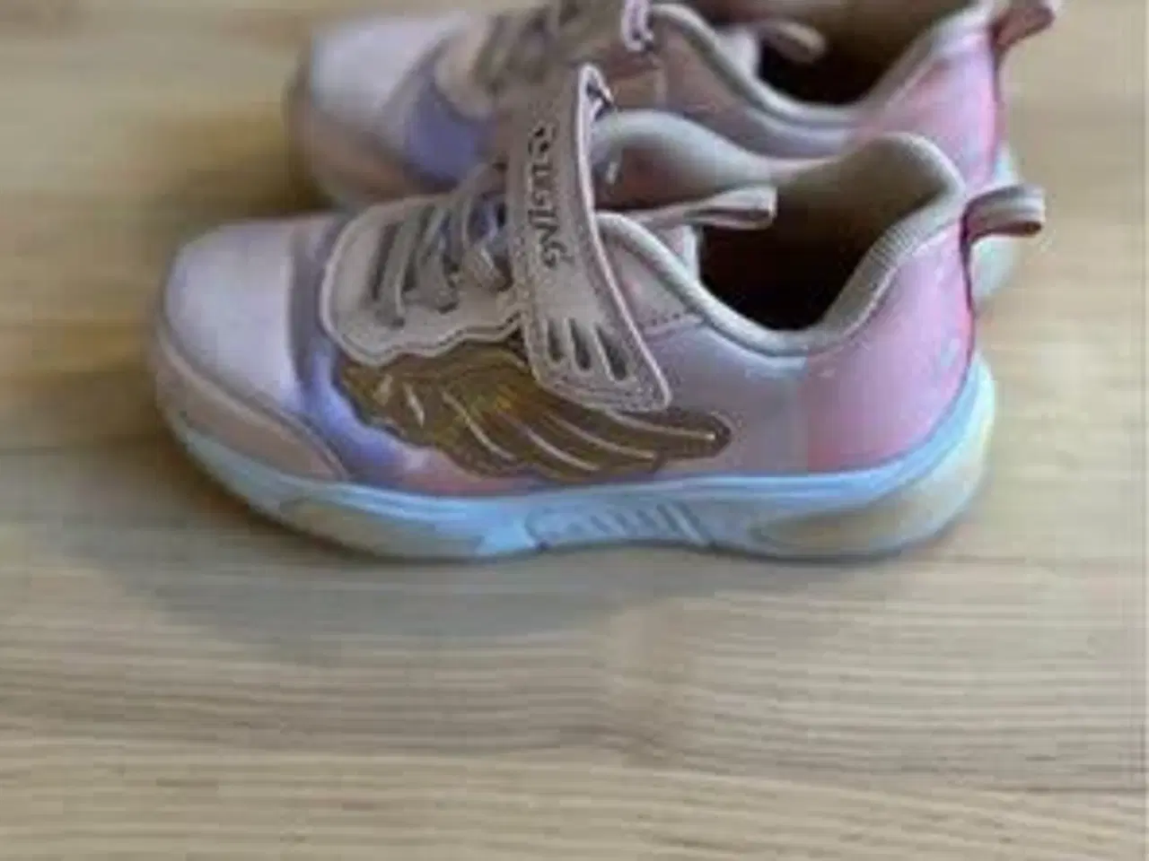 Billede 4 - Sneakers med lys str 30