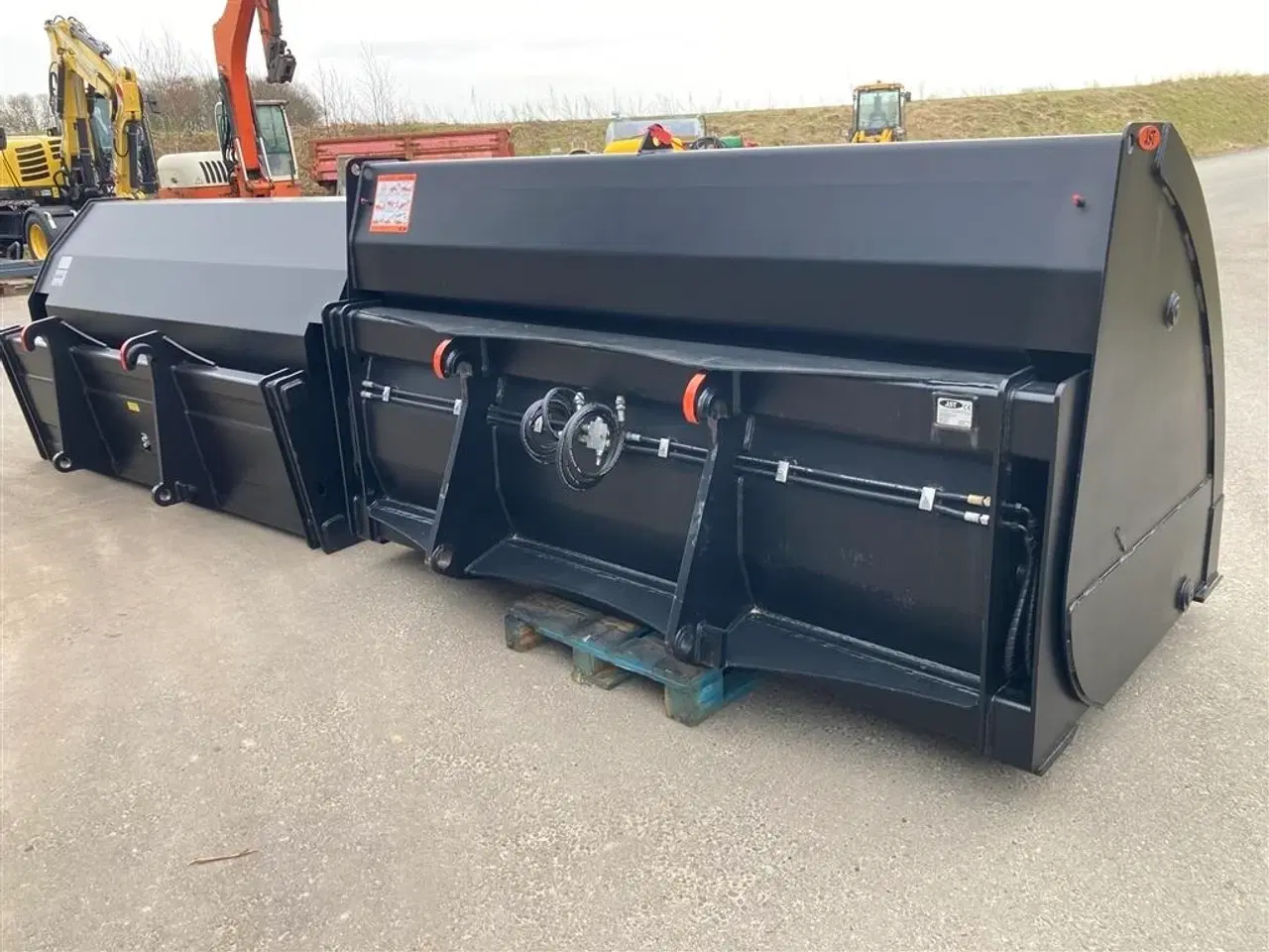 Billede 14 - Kirk Højtipskovl Kirk højtipskovl Volvo ophæng bredde 2800