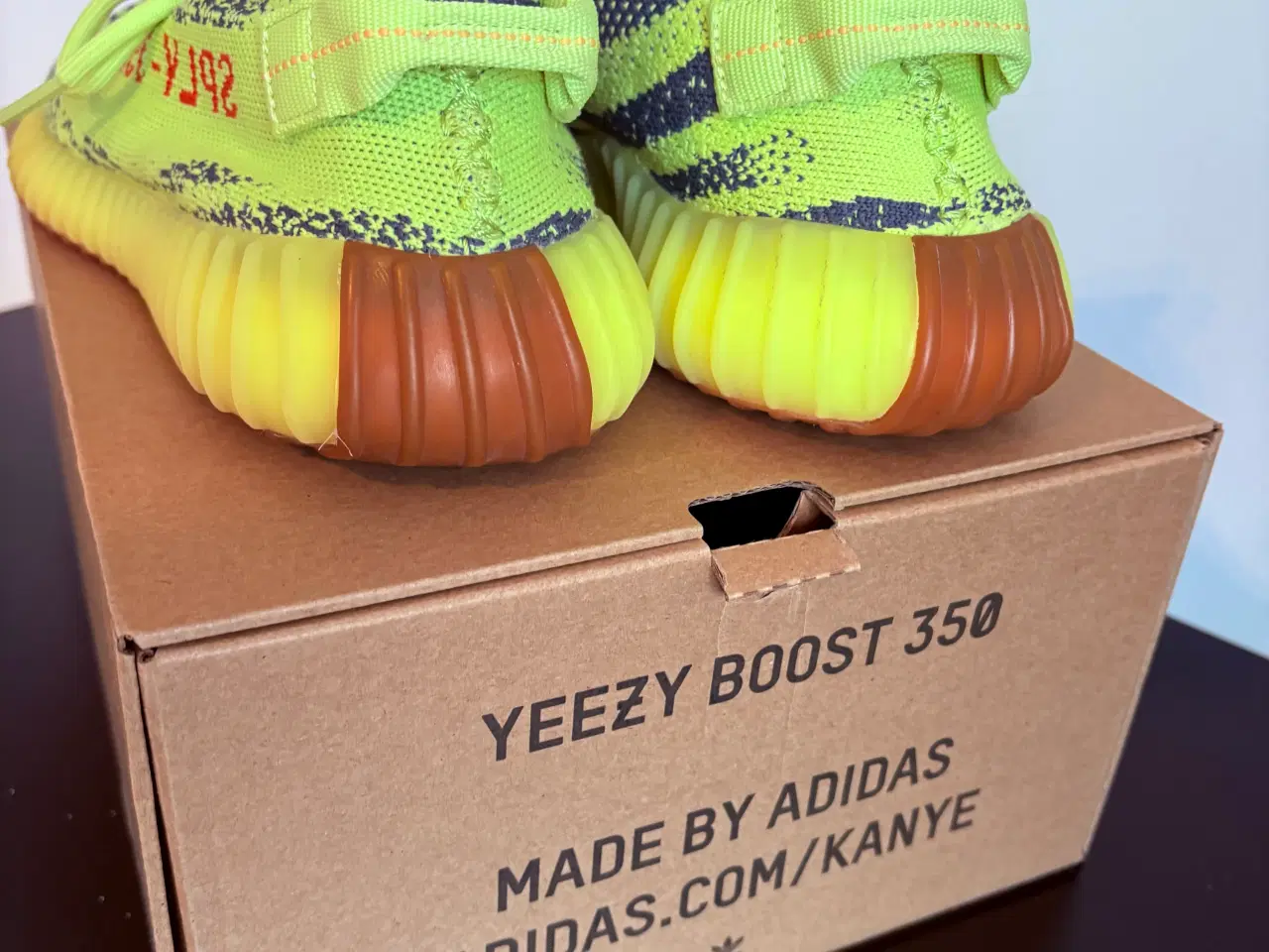 Billede 3 - Adidas Yeezy Boost 350 V2 - Semi Frozen Yellow