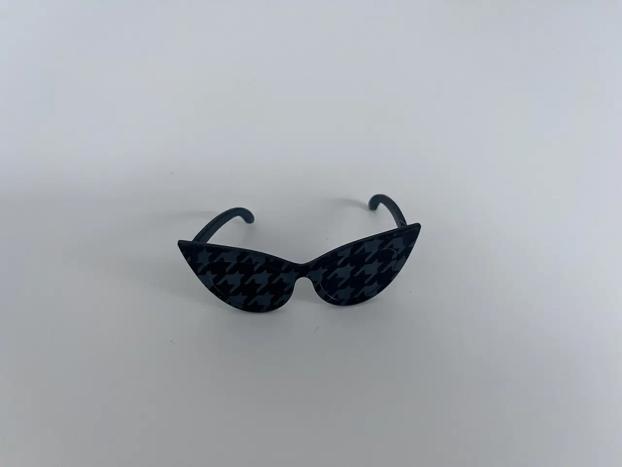 Billede 9 - L.O.L. Surprise Dukke inkl. tilbehør