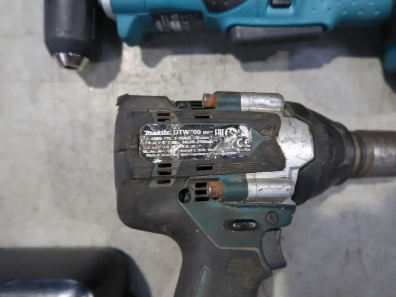 Billede 2 - 2 stk. akku håndværktøj MAKITA DTW700, DDA351 med 3 stk. batterier og lader