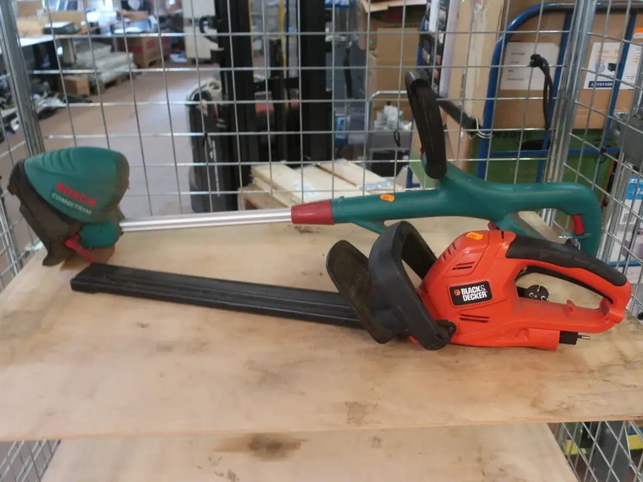 Billede 1 - Hækkeklipper BLACK&DECKER og kantklipper BOSCH