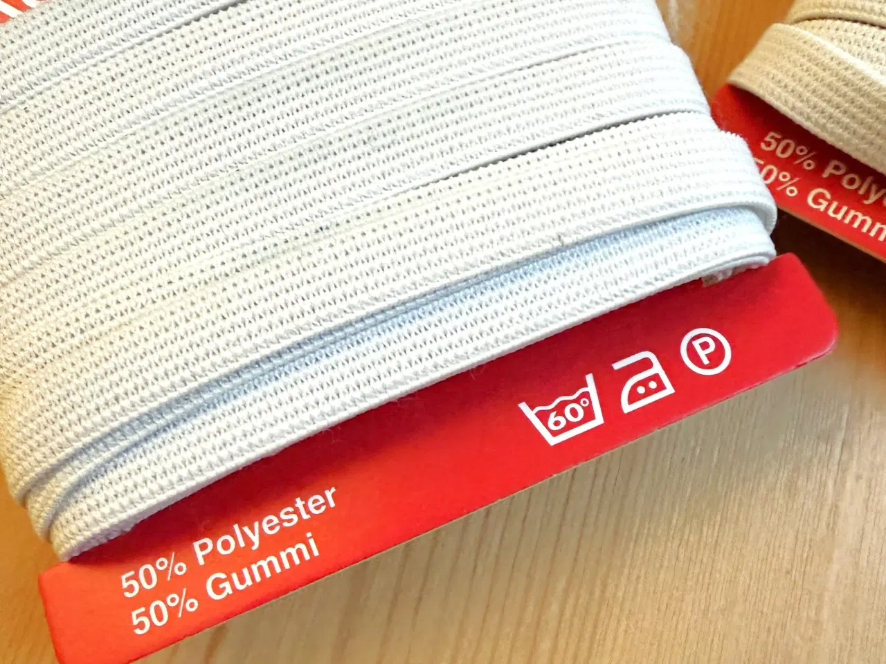 Billede 2 - Helt nye pakker med bukseelastik 8 mm.