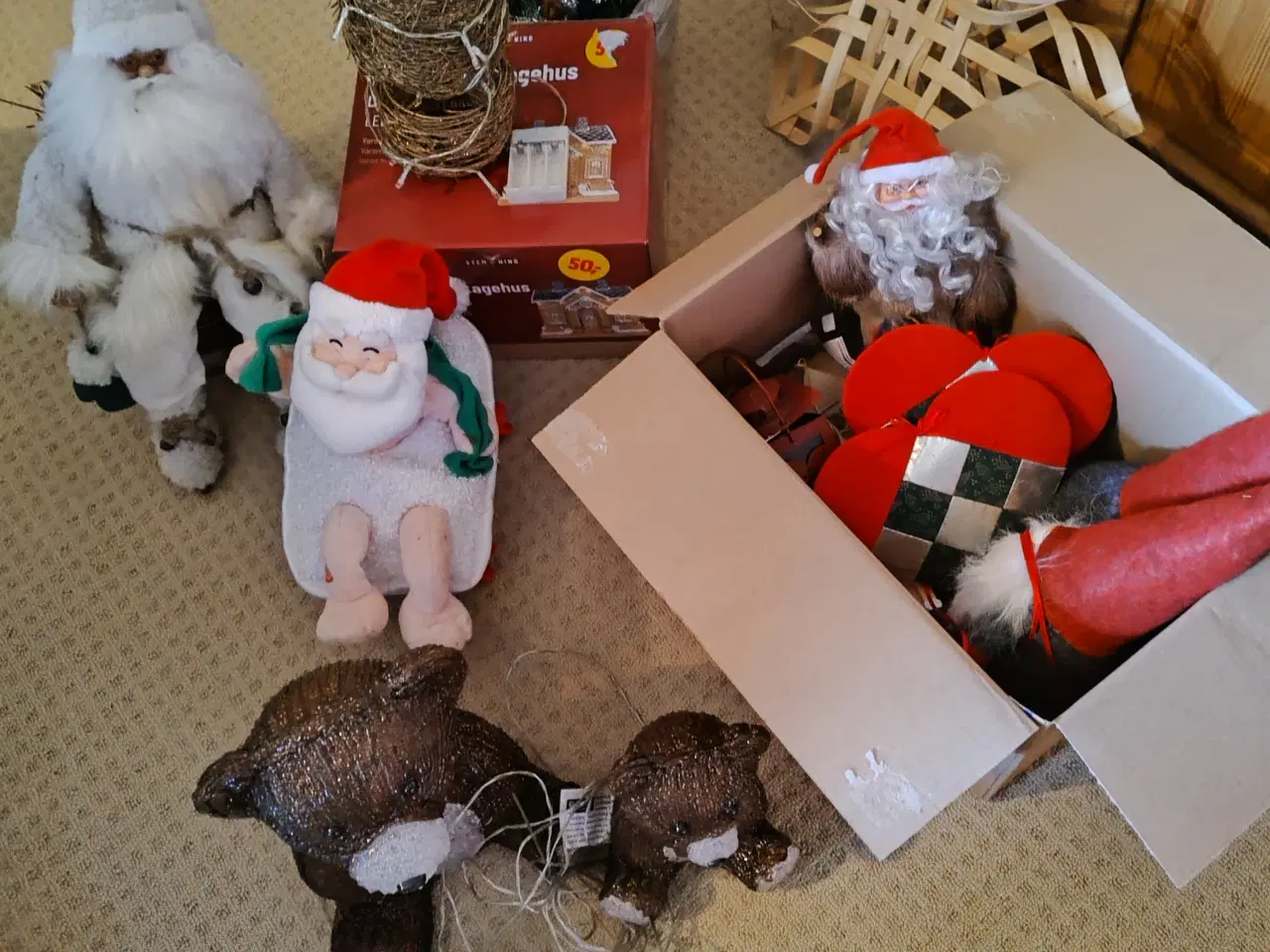 Billede 1 - oprydningssalg af julepynt
