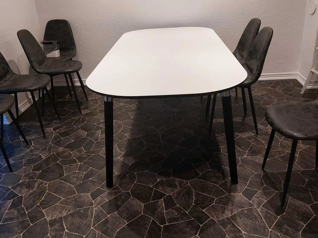 Billede 2 - Hvid laminat kan ikke se at det har været brugt 