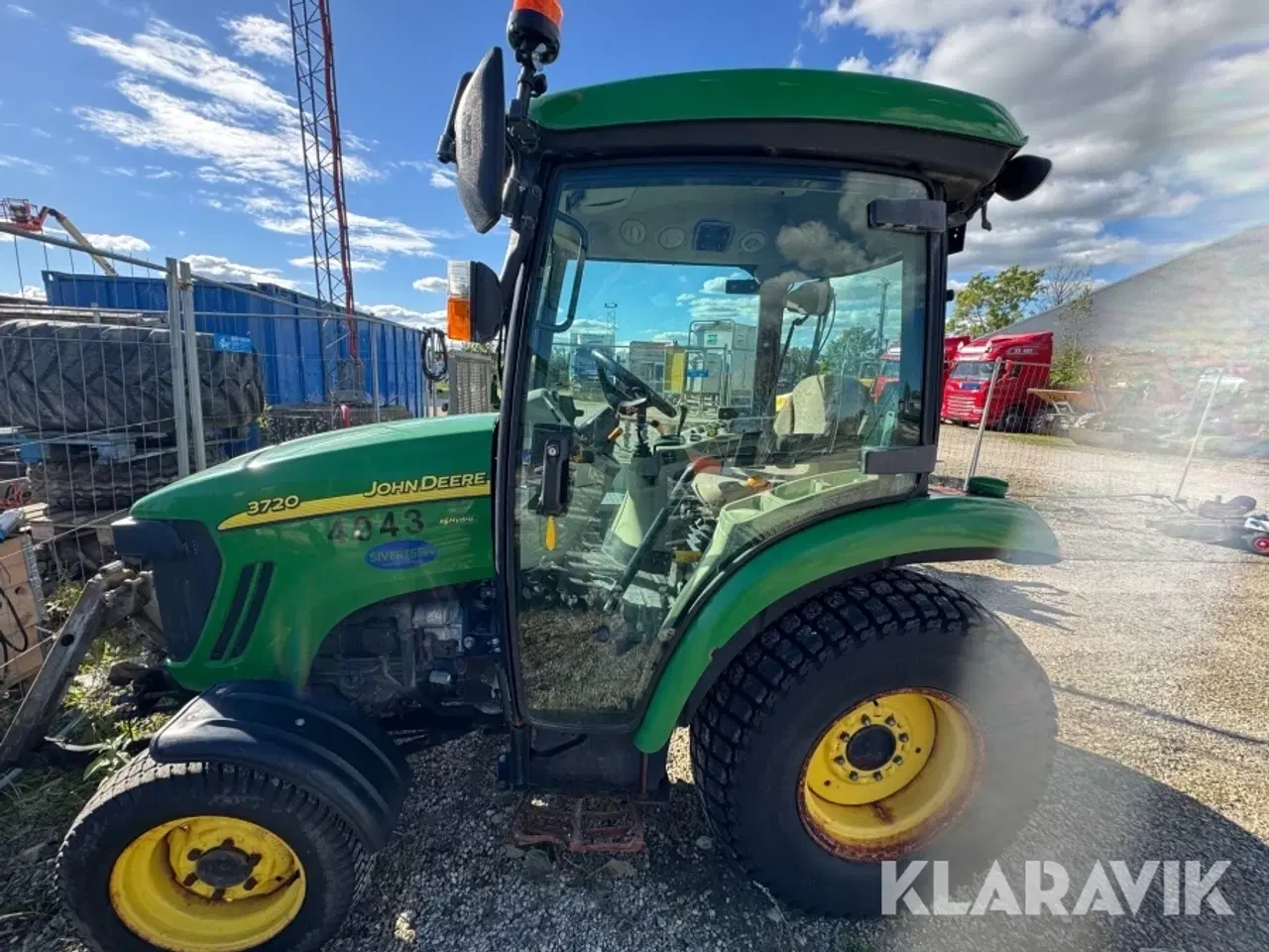 Billede 7 - Traktor John Deere 3720 kompaktraktor med førerhus