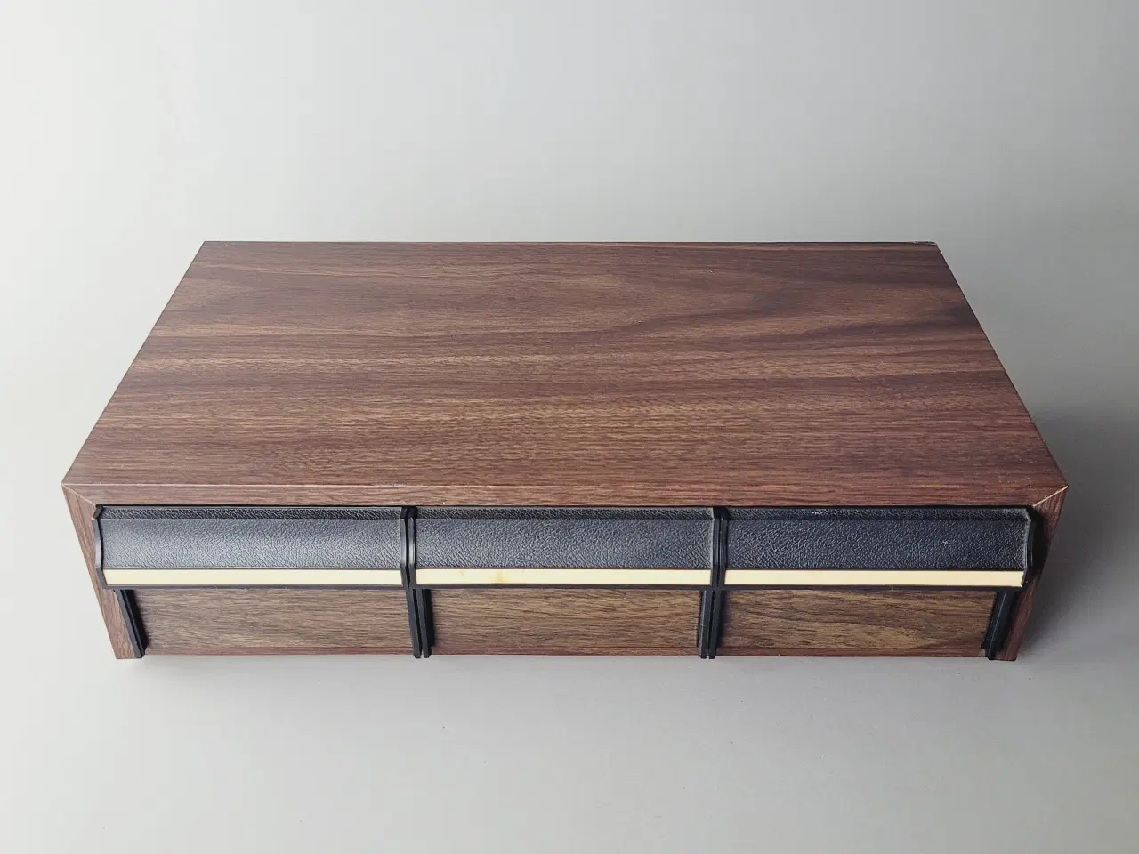 Billede 4 - ⭐️· 🎶 Vintage Kassetteboks / Opbevaring Træ-look