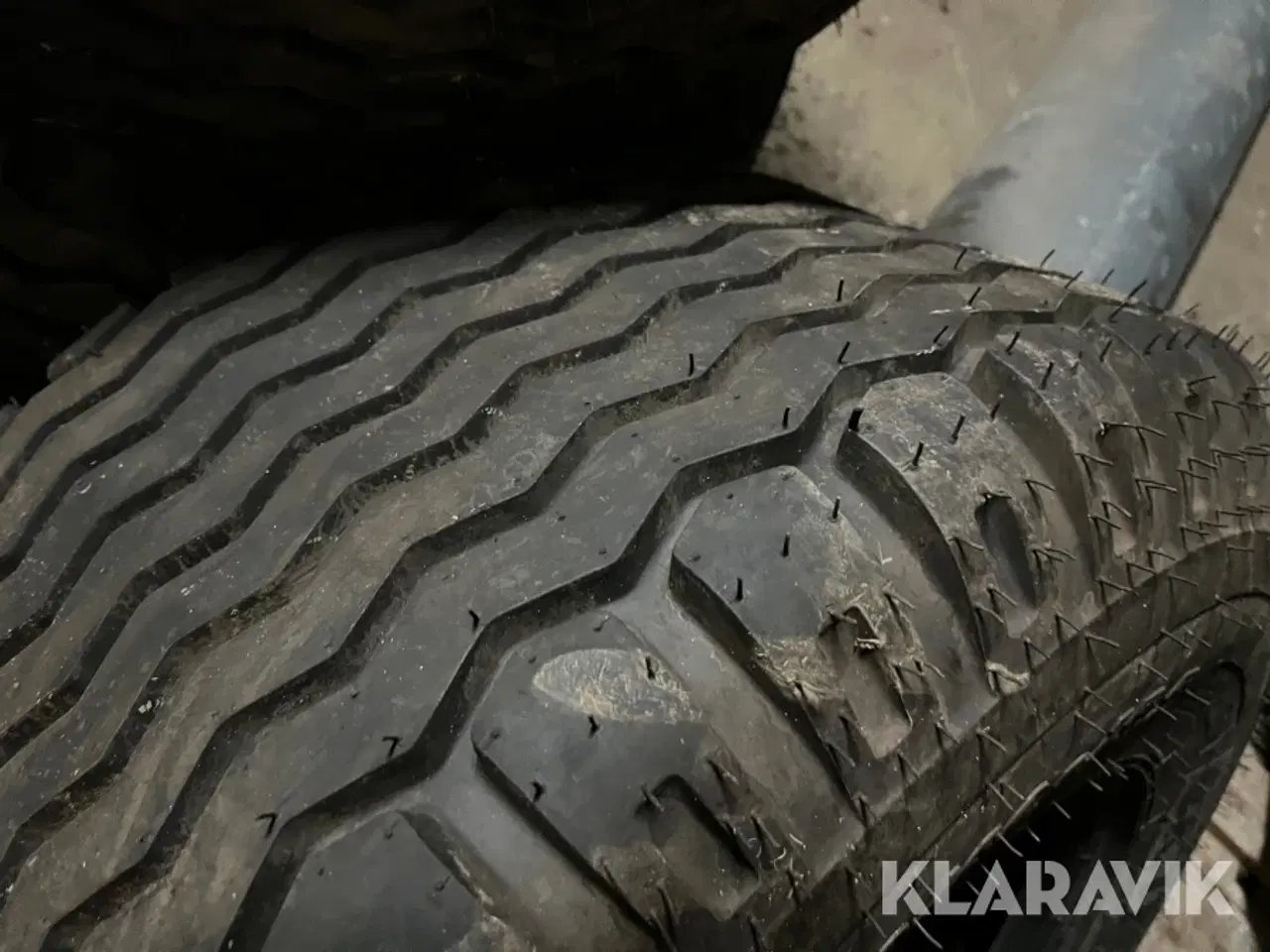 Billede 9 - Dæk med følg BKT 400/60-15.5 3 styk