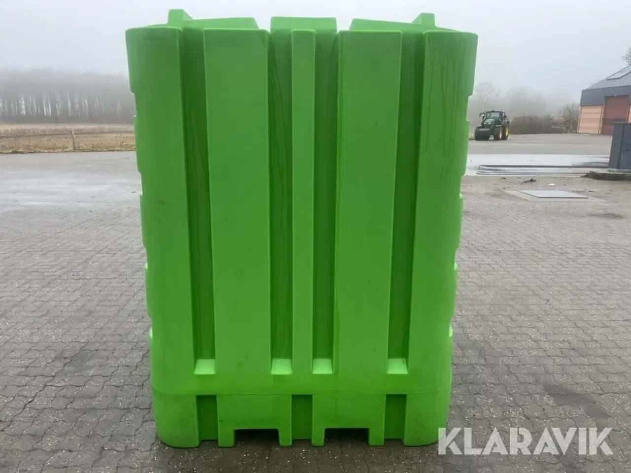 Billede 8 - Kemiskab/beholder