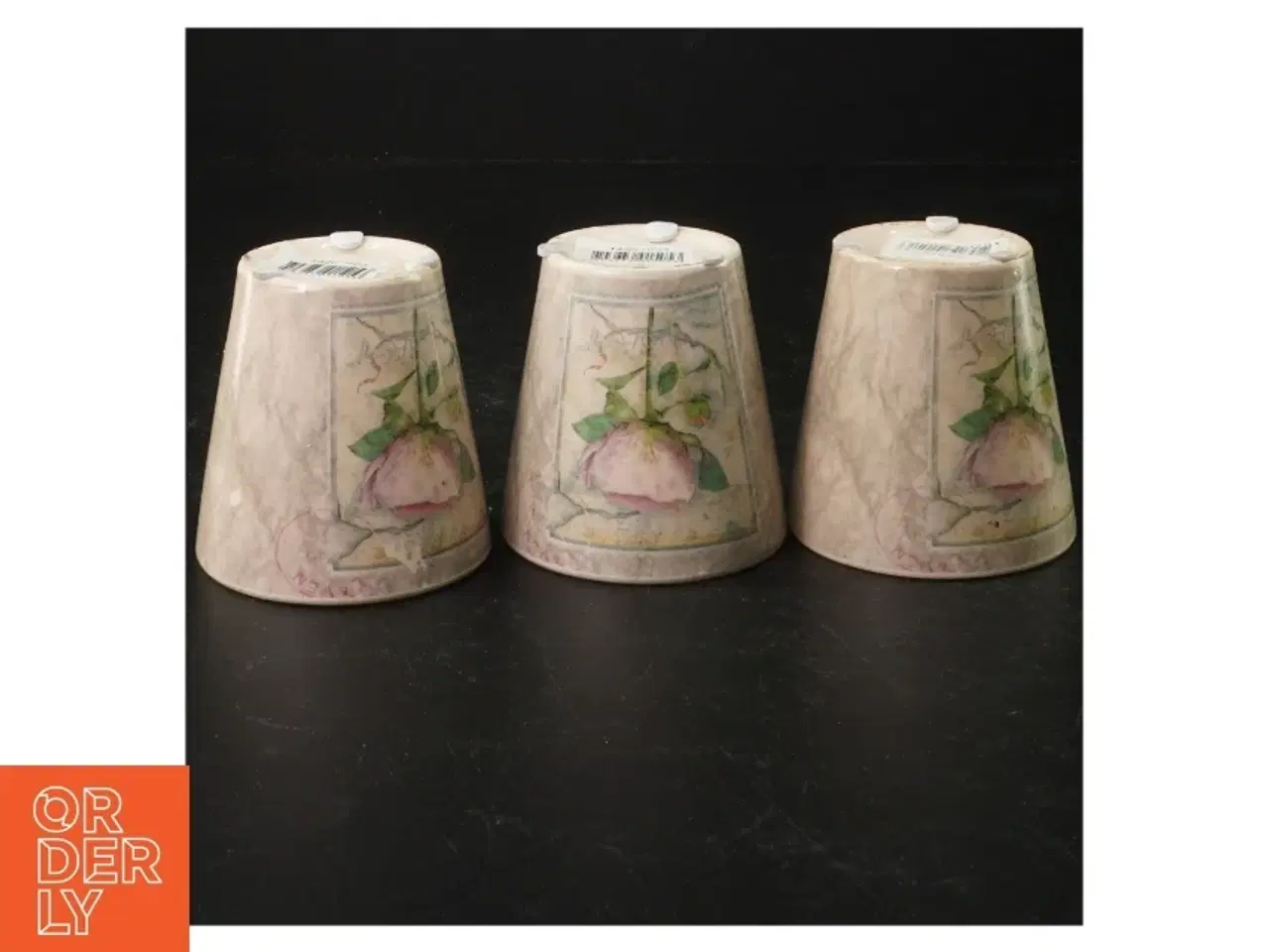 Billede 2 - Keramikkrus og -kopper med blomstermotiv (str. 7x7,5 cm)