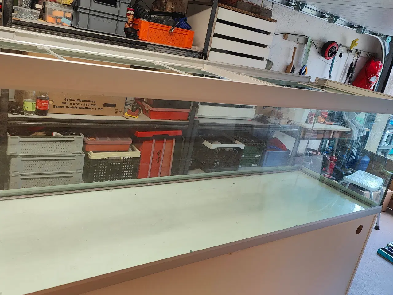 Billede 2 - AKVASTABIL FUSION 720L MED BORD OG PUMPE