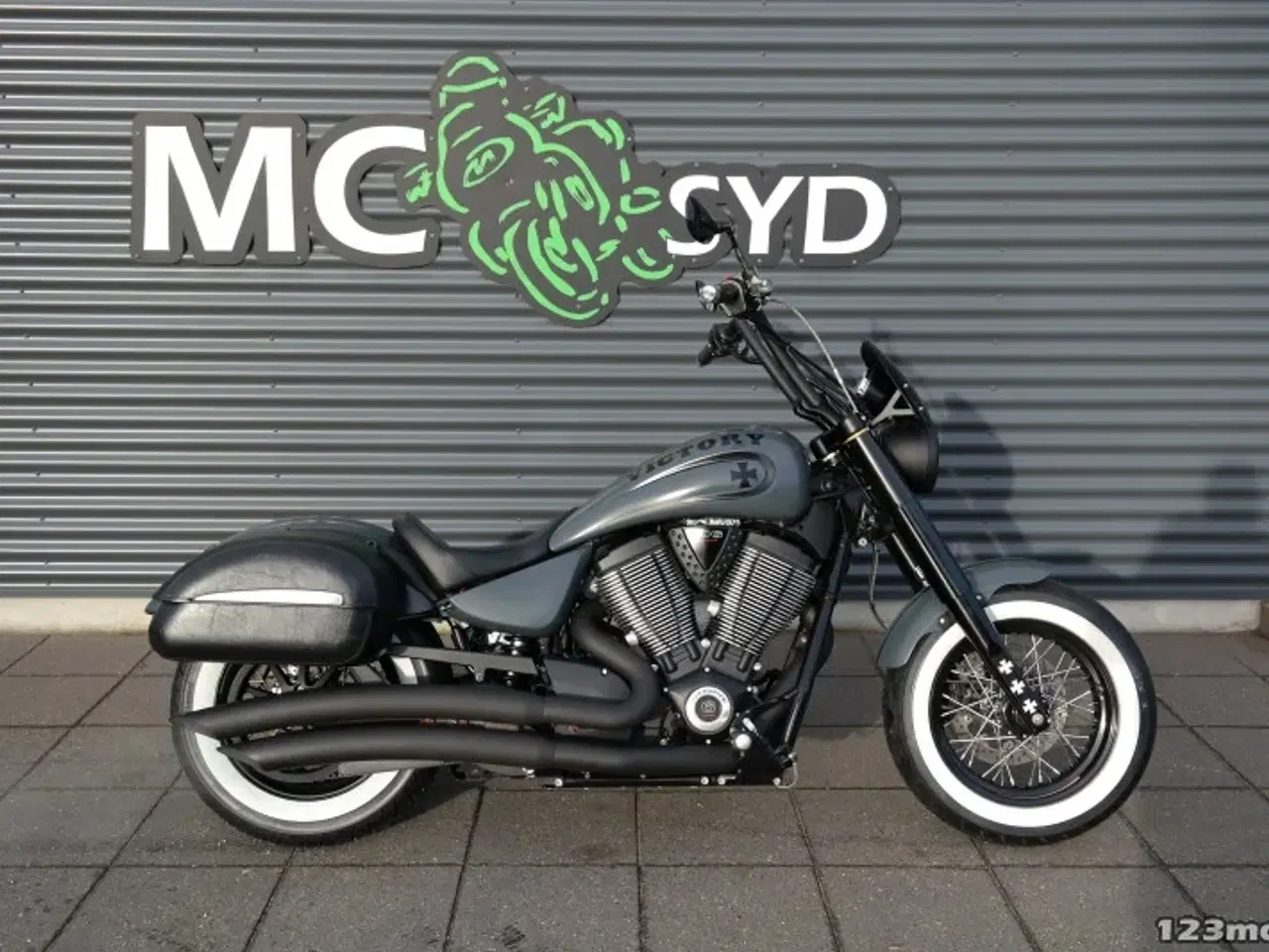 Billede 1 - Victory Highball MC-SYD BYTTER GERNE