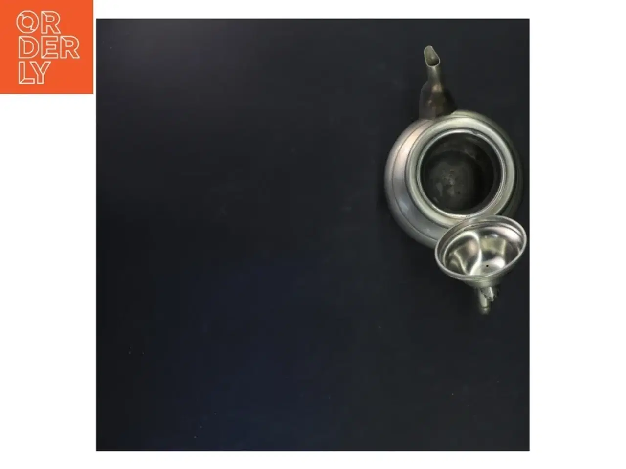 Billede 4 - Vintage te-kande i metal (str. 23x23 cm)