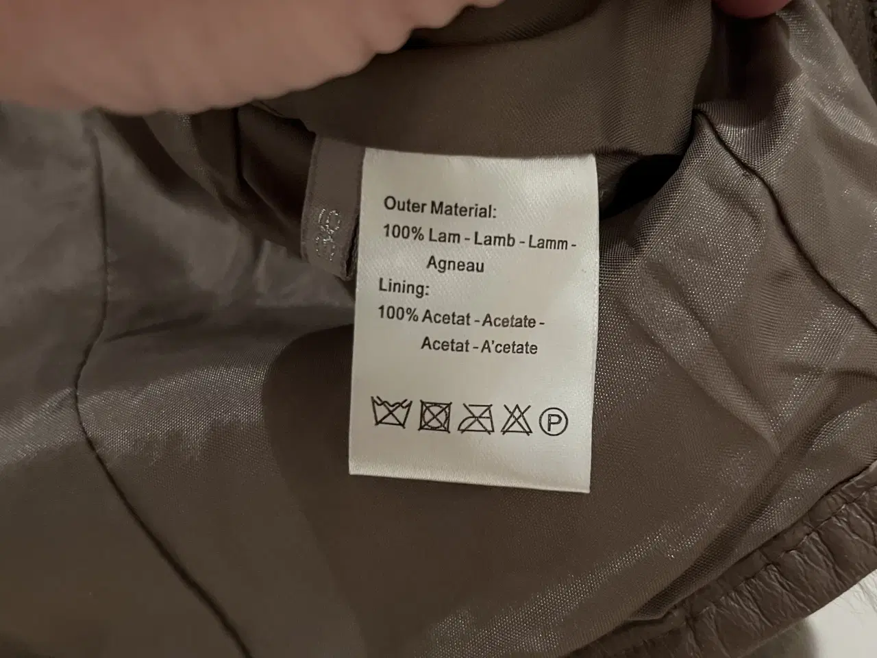 Billede 3 - Gustav lammeskind jakke