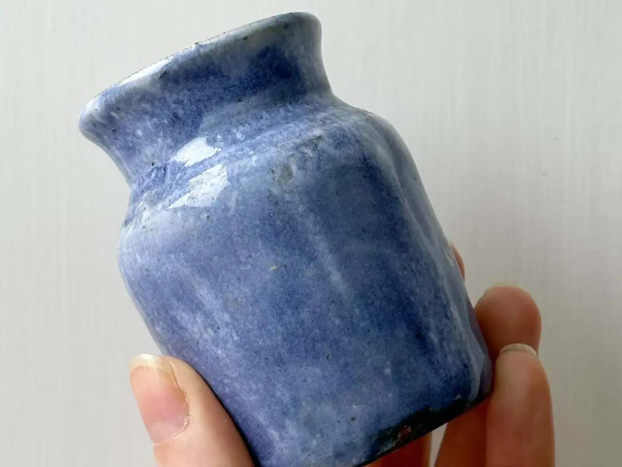 Billede 4 - Minivase af keramik, blå, Uganda