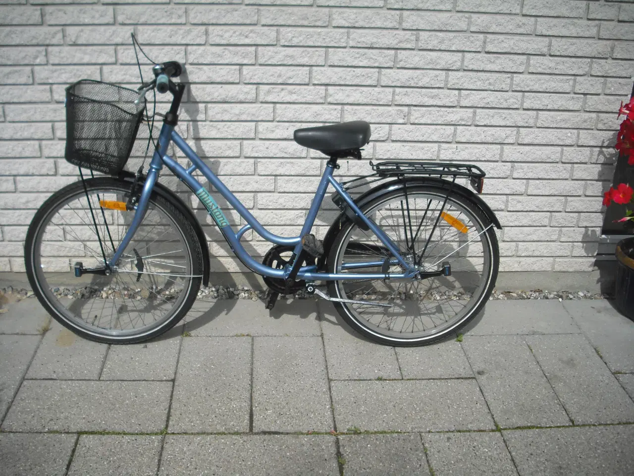 Billede 1 - Flot 24`` Mustang Pigecykel.