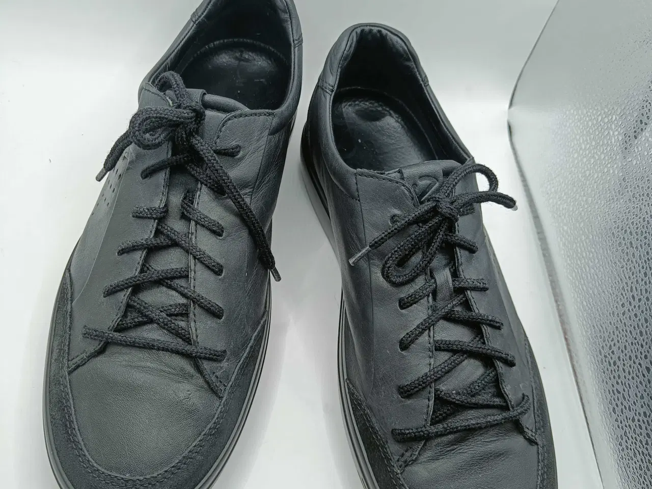 Billede 9 - Ecco sort læder sko 45str