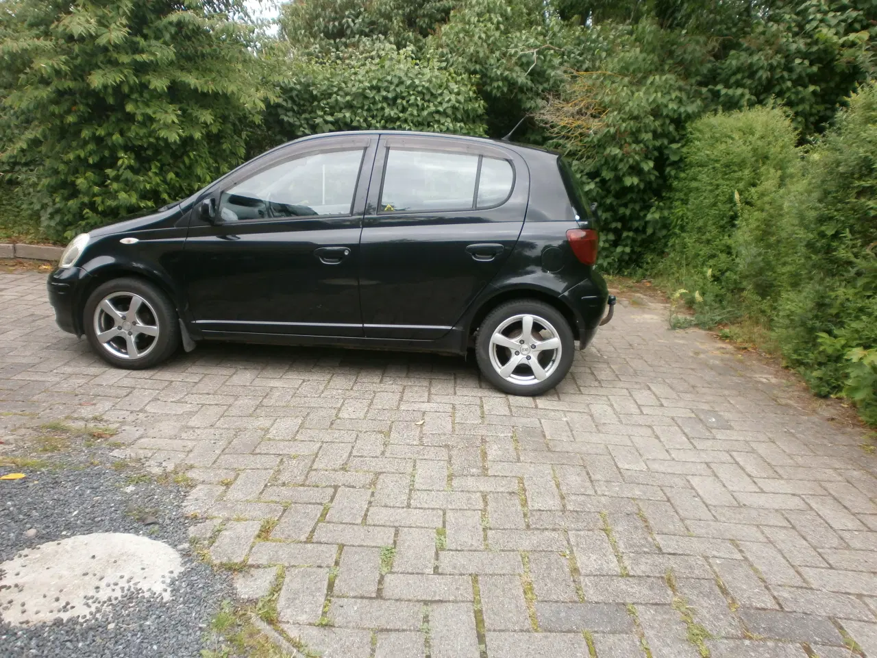 Billede 4 - Toyota Yaris 1,3 Terra årg 2005 Nysynet