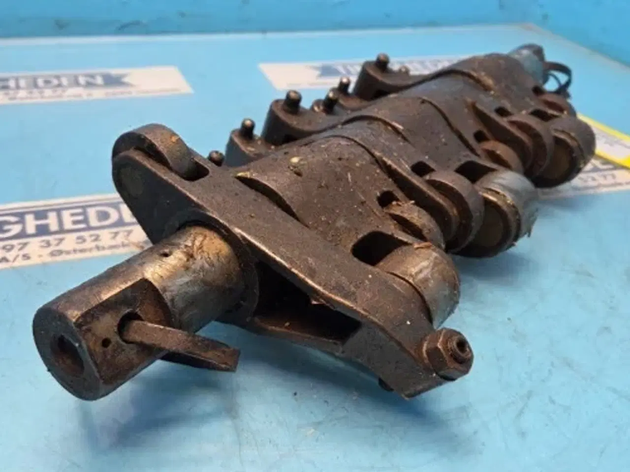 Billede 11 - John Deere 6125HZ001 Vippeaksel RE66193