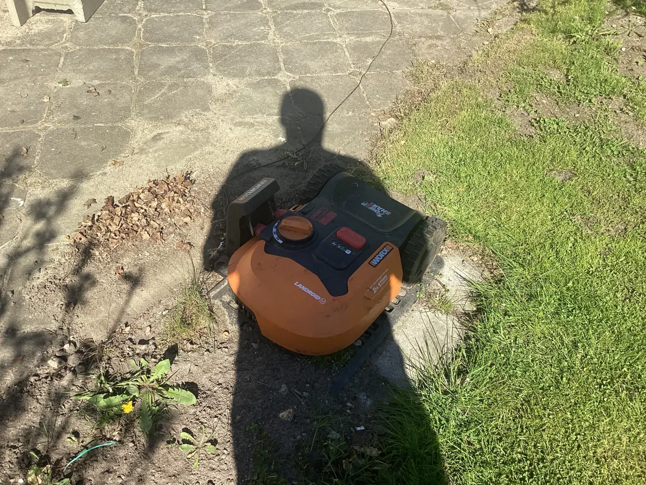 Billede 3 - Worx robot plæneklipper 
