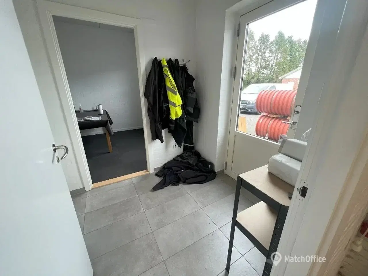 Billede 11 - Lejemål med gode adgangsforhold og vendearealer - i alt ca 298 kvm