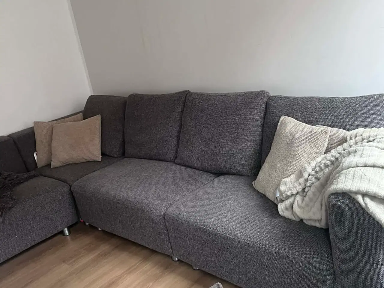 Billede 3 - Sammensættes sofa