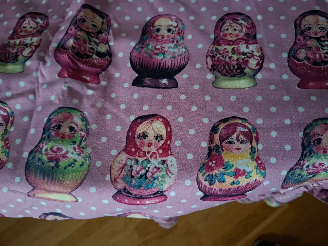 Billede 8 - Diverse stoffer i metermål sælges