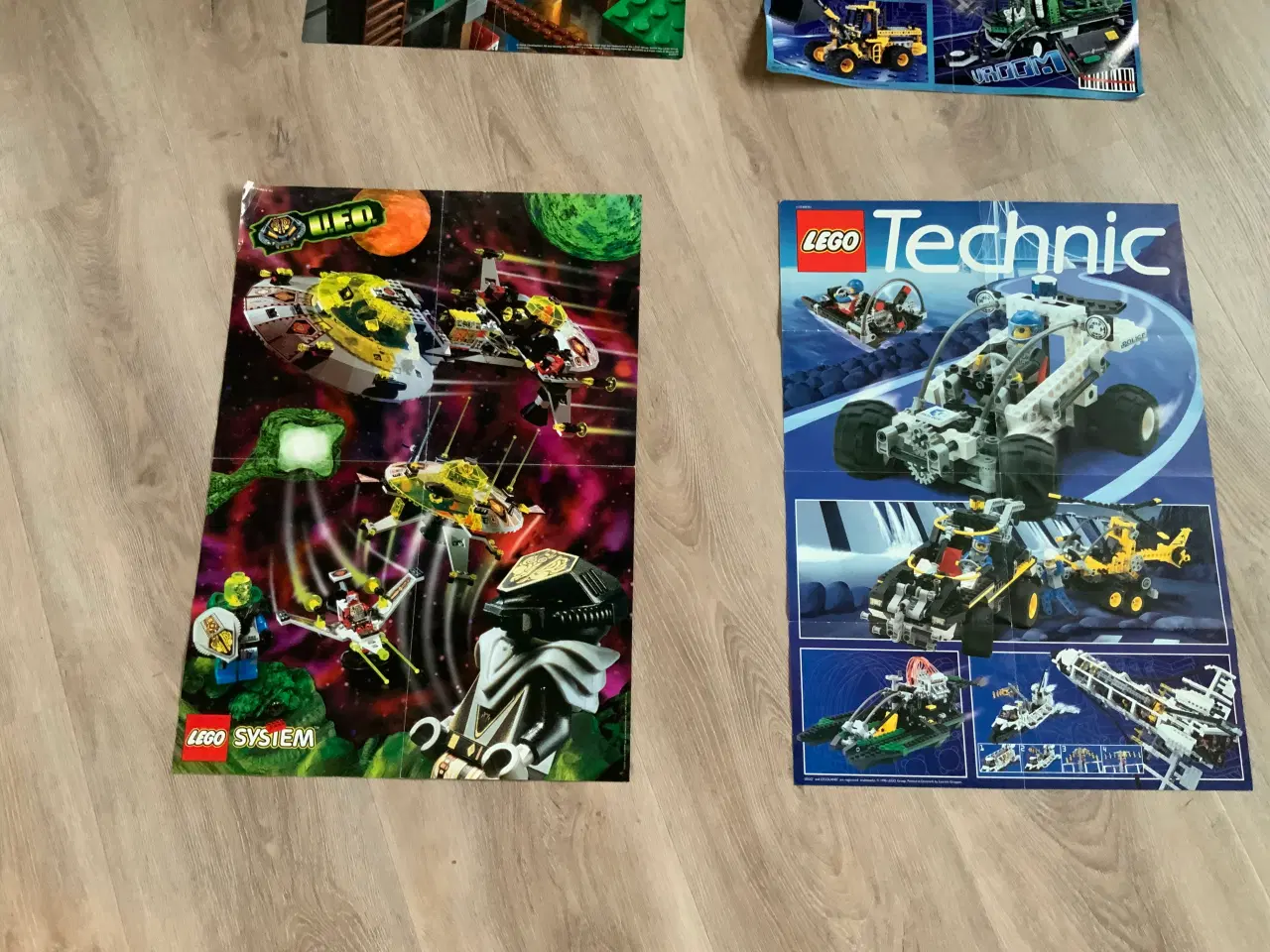 Billede 3 - 4 lego plakater