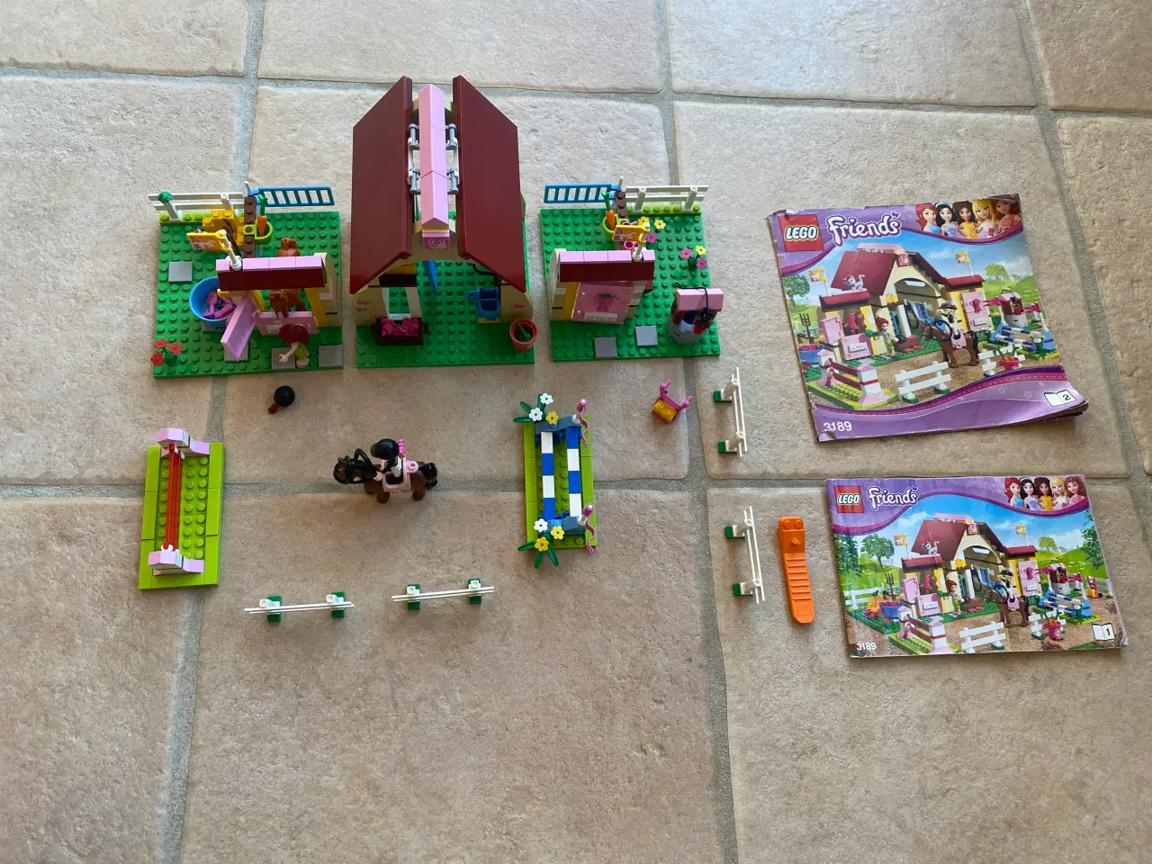 Billede 1 - Lego Friends 3189 Hestestald 