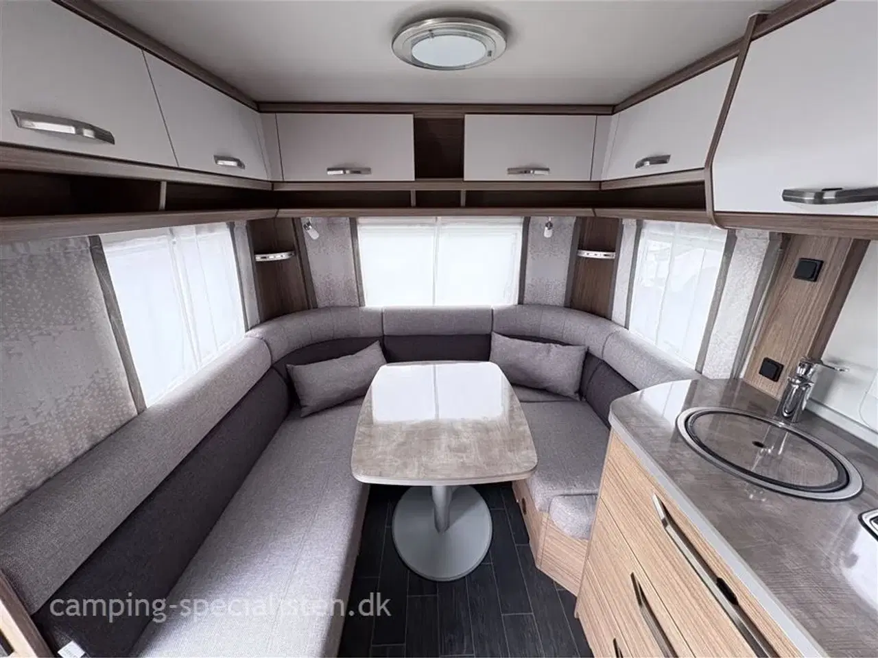 Billede 4 - 2023 - Tabbert Rossini 540 E Finest Edition   2023 Tabbert Rossini 540 E Finest Edition - Se den nu hos Camping-Specialisten.dk