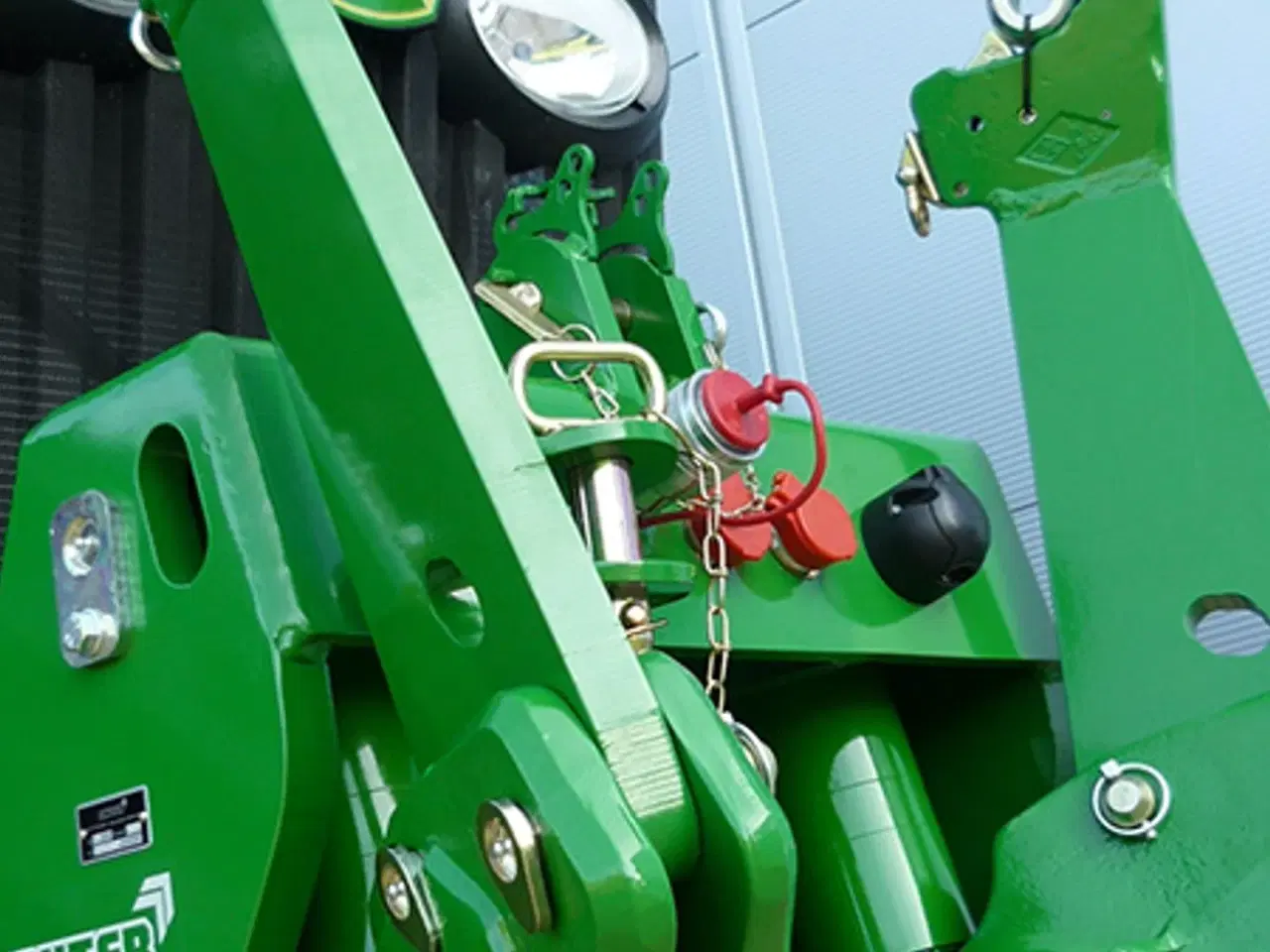 Billede 16 - Sauter Til John Deere Vi kan levere frontlifte til din John Deere traktor til en god pris.