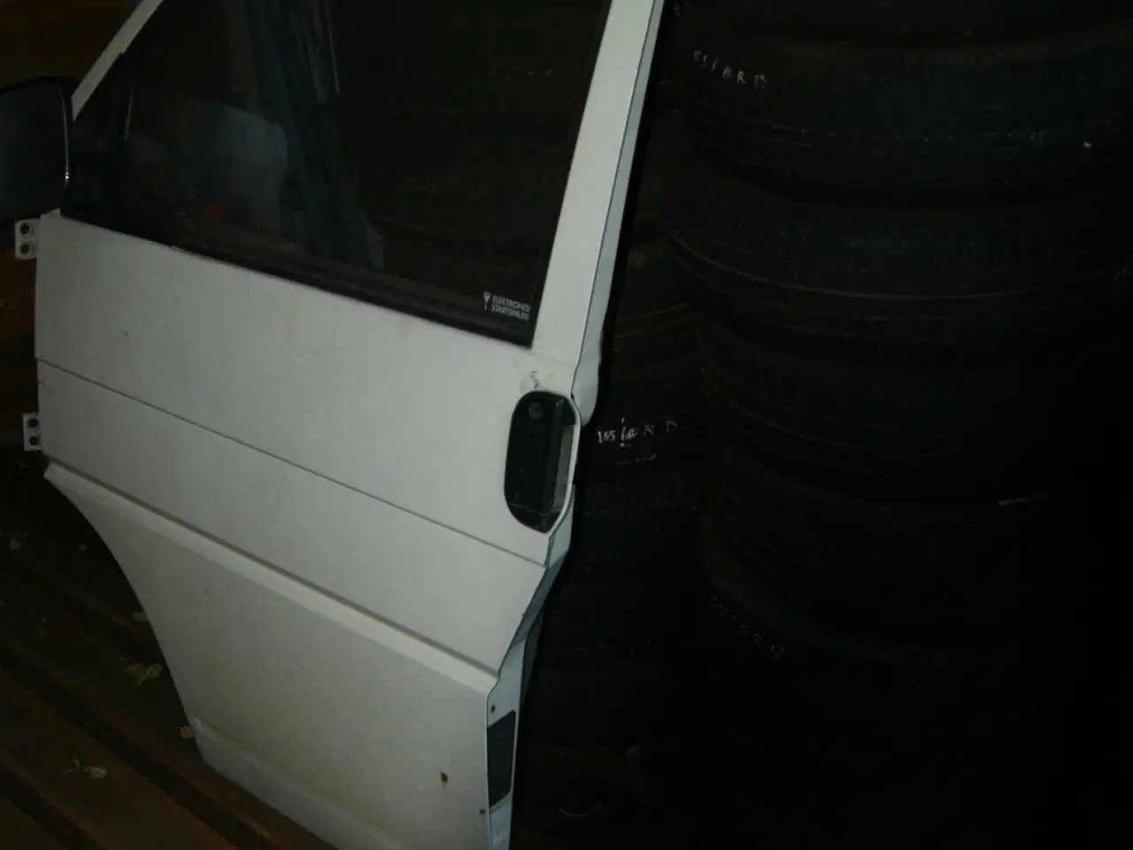 Billede 3 - VW Transporter T4. årg. 1995-2002. Døre, Hjælme, 