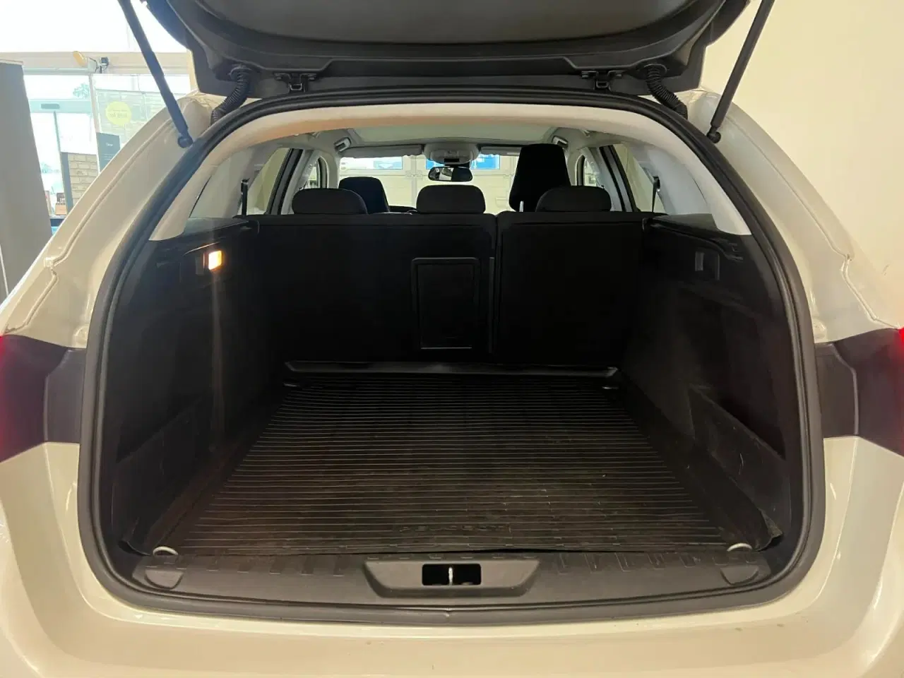 Billede 5 - Peugeot 308 1,6 BlueHDi 120 Allure Sky SW