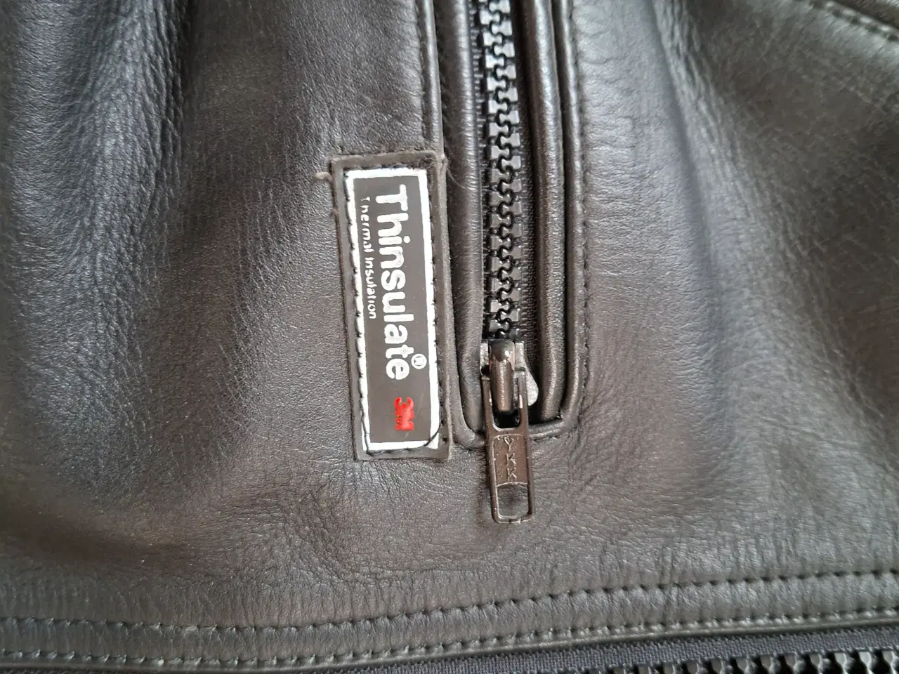 Billede 3 - Kraftig MC jakke - str. 60