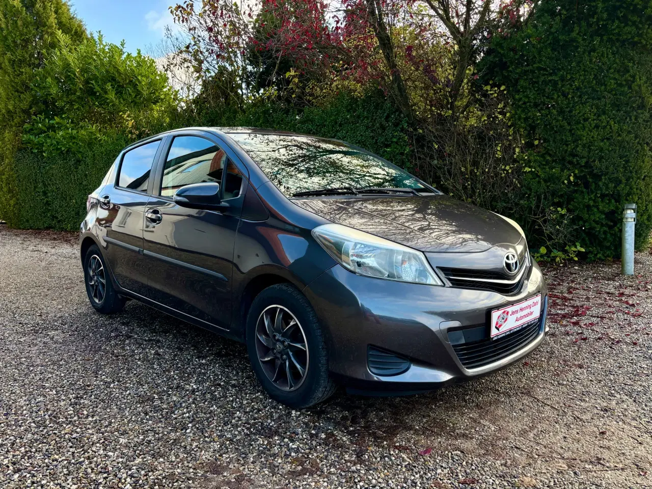 Billede 1 - Toyota Yaris 1,3 VVT-I T2 Touch 100HK 5d 6g