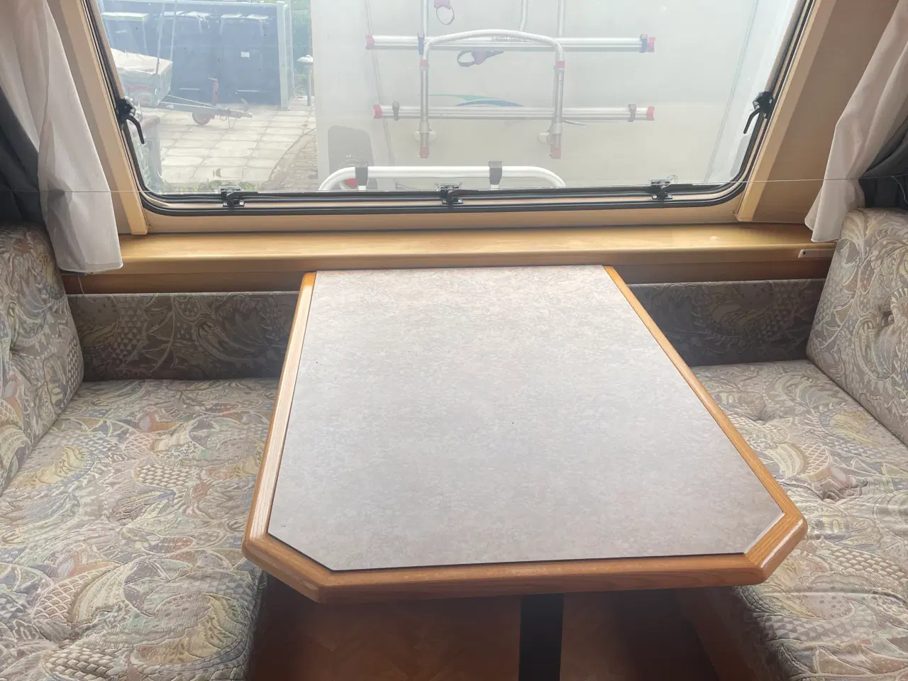 Billede 6 - LMC 520 Luxus Campingvogn årg. 1996