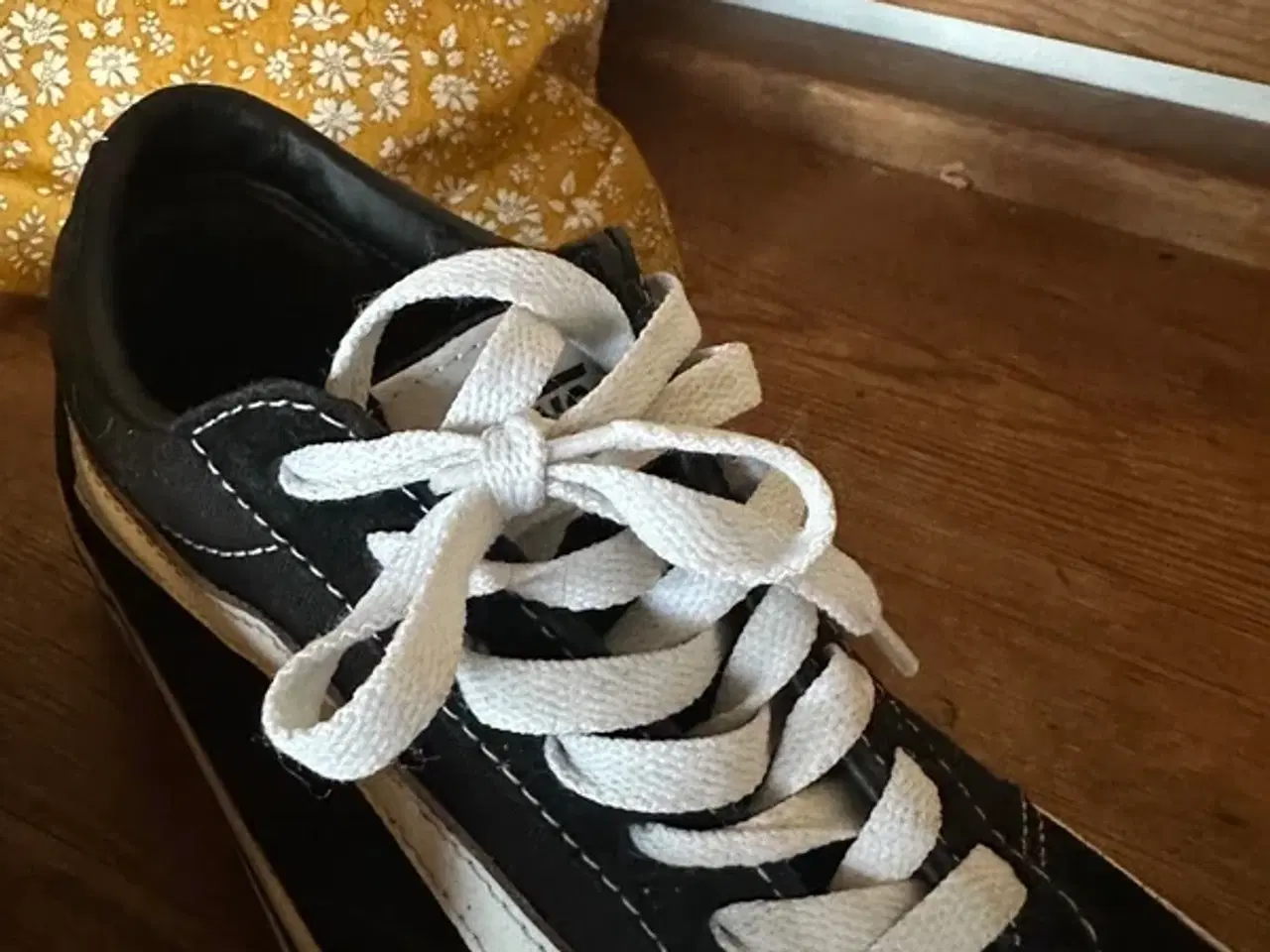 Billede 4 - Vans sneakers - brugt ganske få gange
