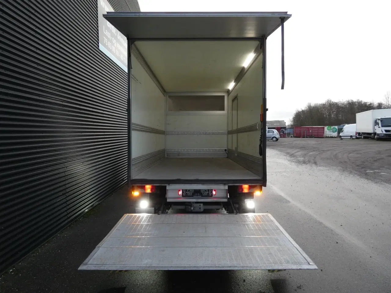 Billede 7 - Mercedes-Benz Sprinter 317 2,0 CDI Alu.kasse m./lift RWD 9G-Tronic 170HK Ladv./Chas. Aut.